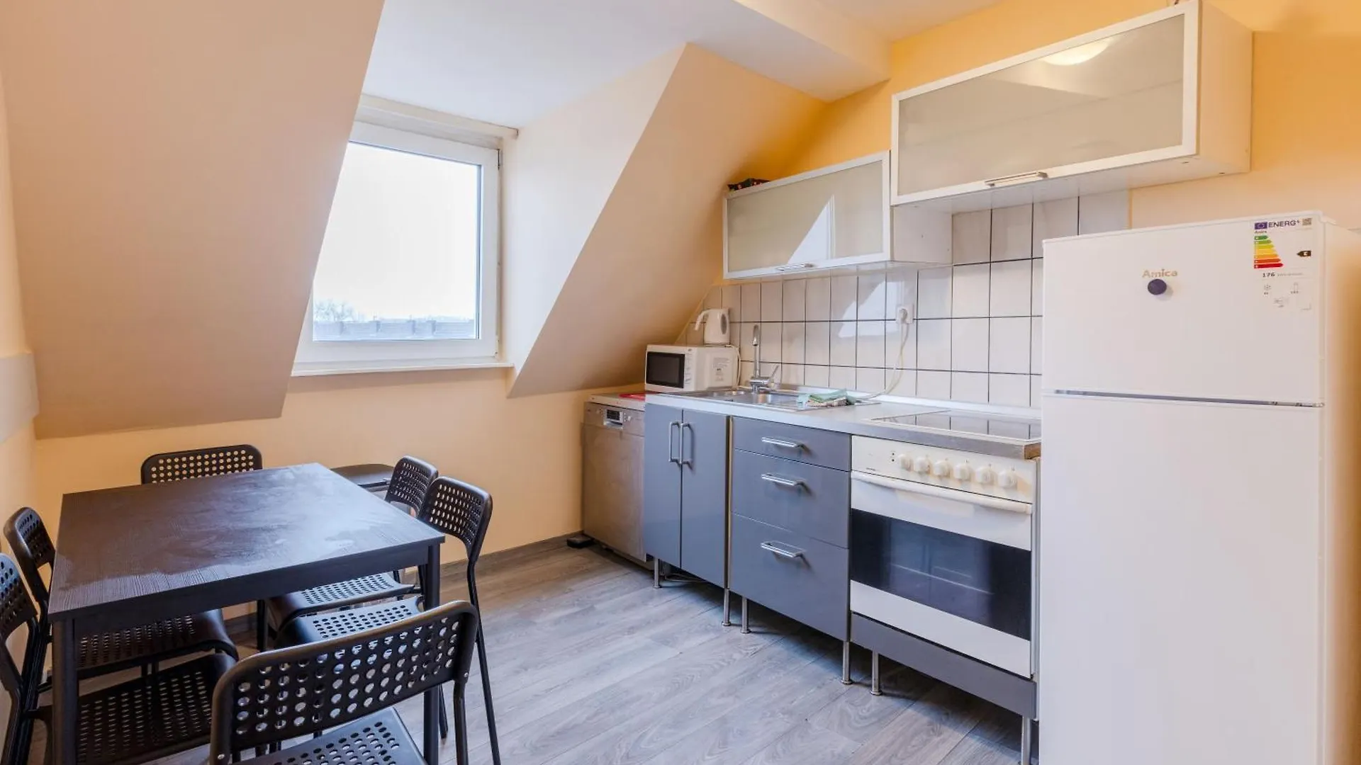 W4-8 Messe Monteurzimmer Koeln Διαμέρισμα Κολωνία