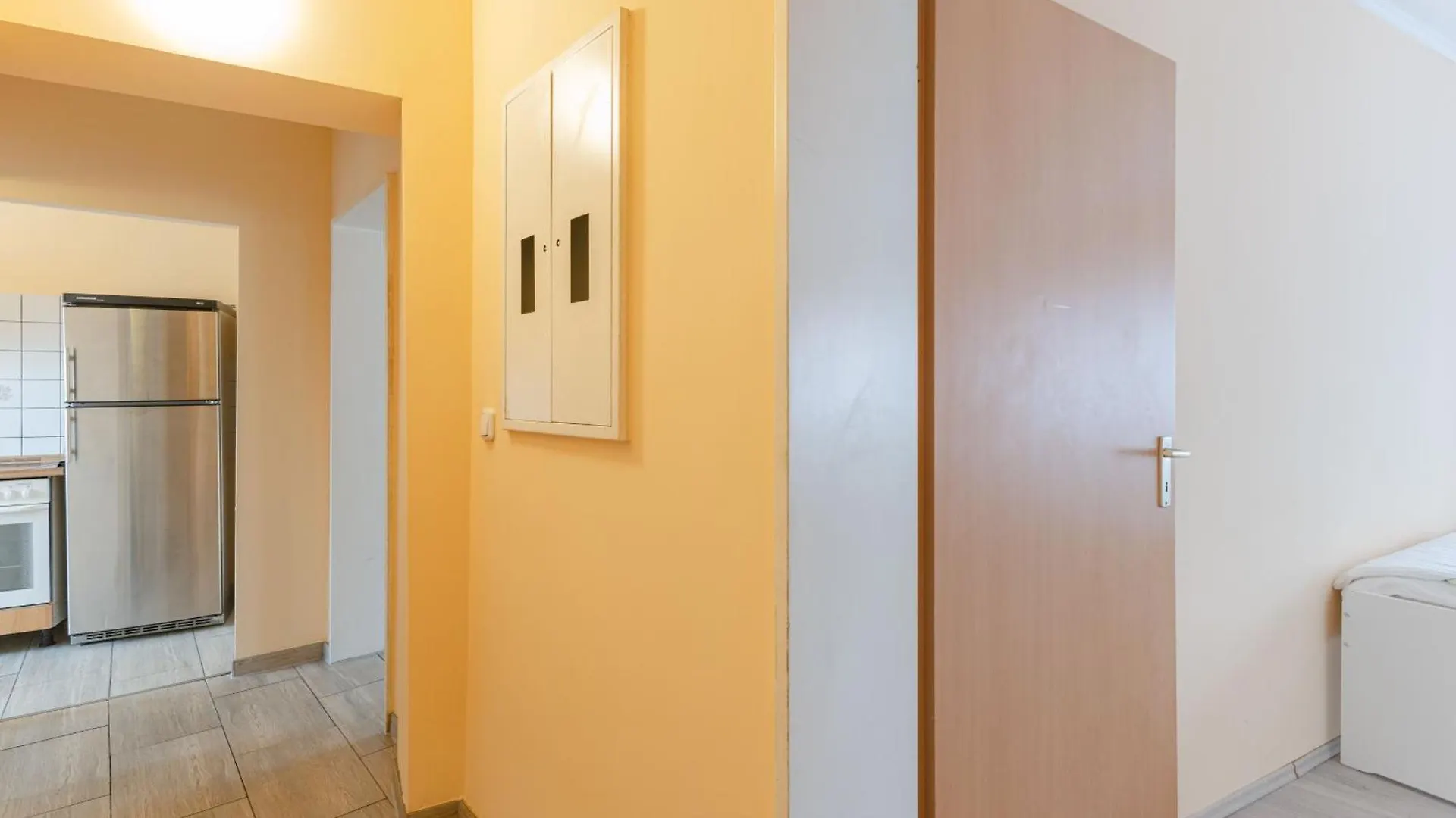 アパート W4-8 Messe Monteurzimmer Koeln ドイツ